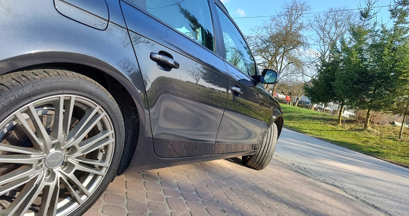 Audi A4 cena 59999 przebieg: 210000, rok produkcji 2014 z Maków Mazowiecki małe 742